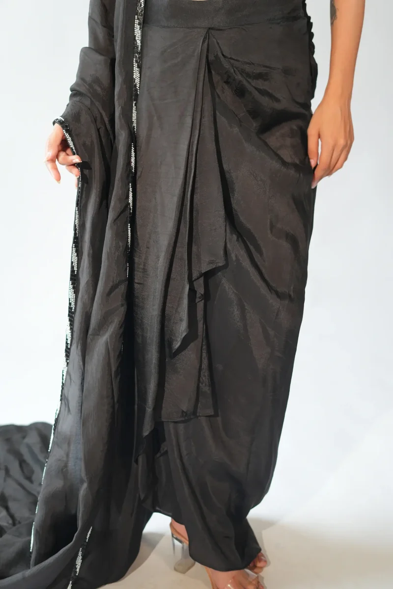Black Opulence Saree - Image 6