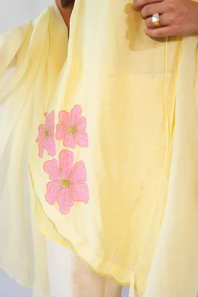 Sunlit Flora - Image 6